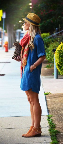 Straw hat with blue denim dress and short suede boots