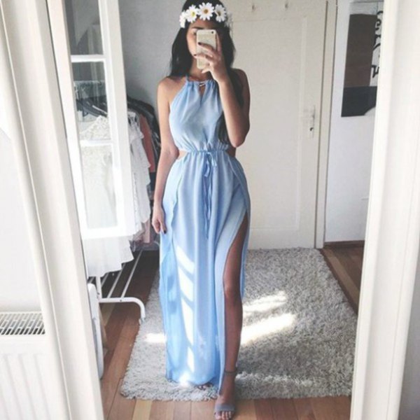 light blue fit and flared long dress made of high split chiffon with flower headband