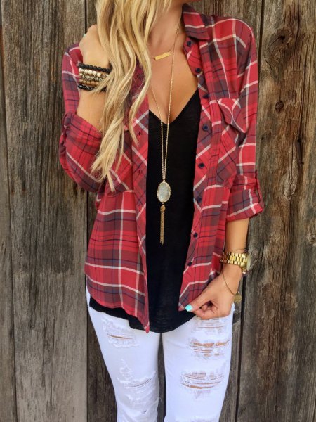 red flannel shirt with boho style necklace and boyfriend jeans