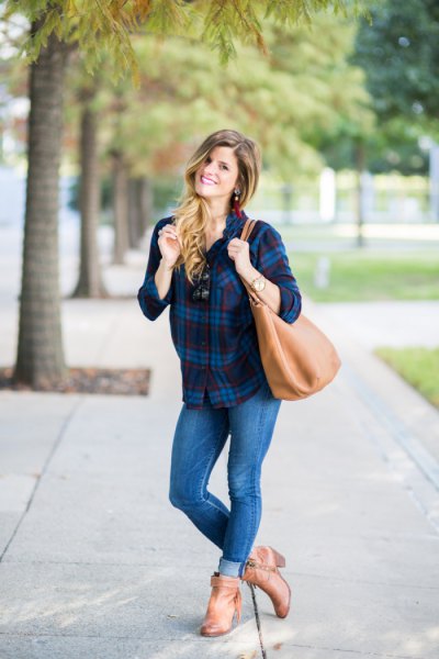 plaid boyfriend shirt with skinny jeans with cuffs and brown leather boots