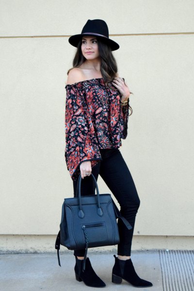 strapless blouse with floral pattern and handbag made of artificial jeans