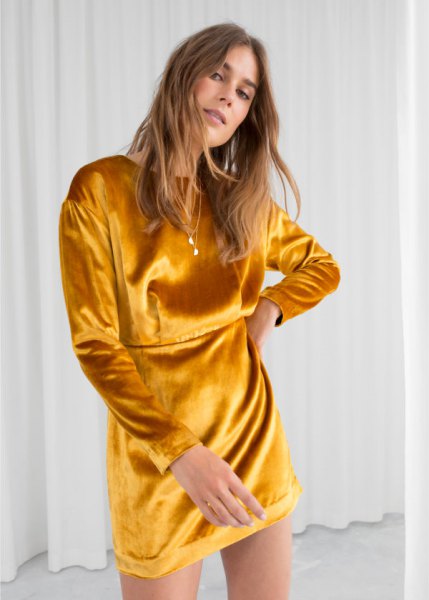 golden mustard shirt dress with heels