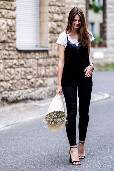 DIY black and white top with skinny jeans