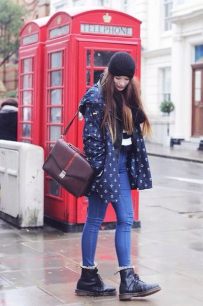 dark blue printed jacket with black leather boots