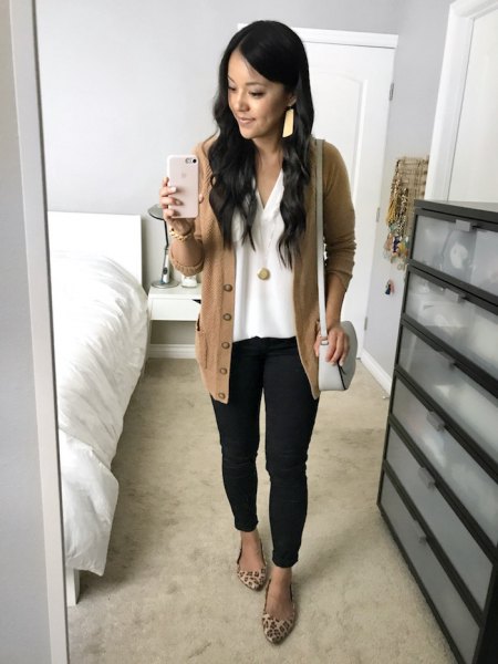 golden green casual cardigan with white v-top