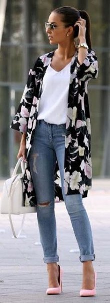 black and white flowers with three quarter arm long cardigan with blue cuffed jeans
