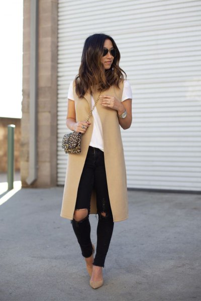 crepe mid-length vest with white tee and ripped skinny jeans