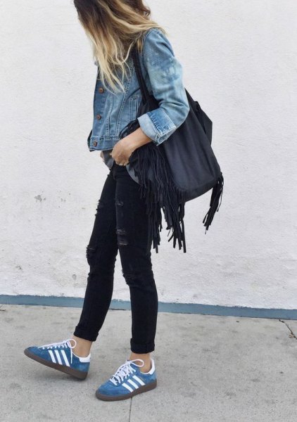 blue jacket with black skinny jeans with denim low top casual shoes