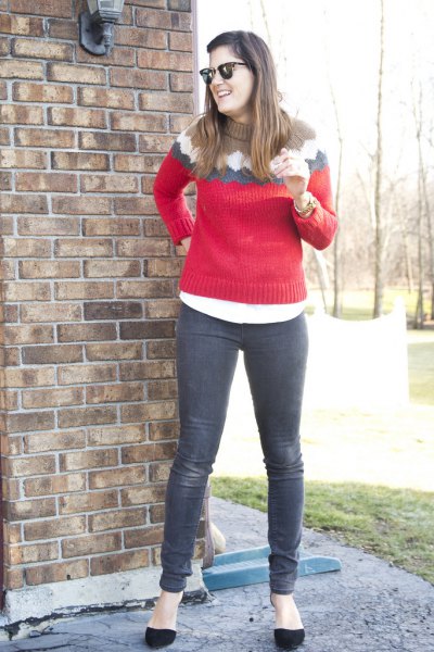 red knitted sweater with gray jeans and black ballet flats