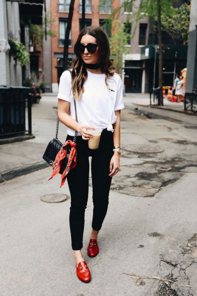 white t-shirt with black ankle skinny jeans and brown leather casual loafers