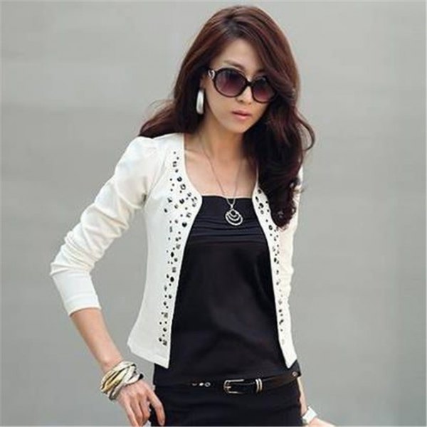 white floral pattern cutout blazer with black outfit
