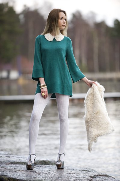 white collar with sleeve tunic top with white leggings