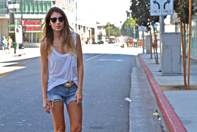 white scoop neck top with cut denim shorts