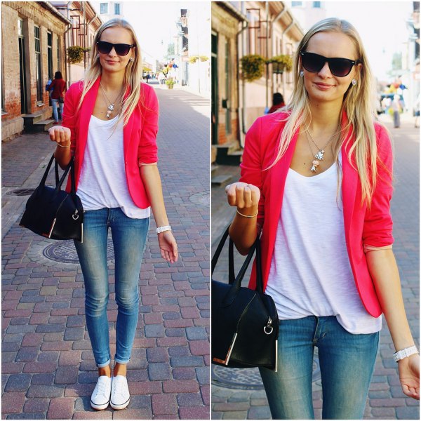 blazer with shoe neck relaxed fit top and cuffed skinny jeans