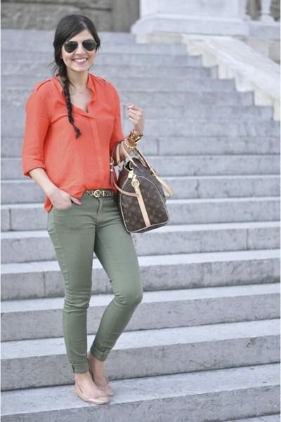 blush pink carol button up shirt with olive skinny jeans