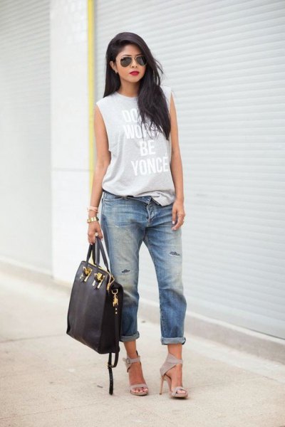 gray printed long tank top with cuffed boyfriend jeans