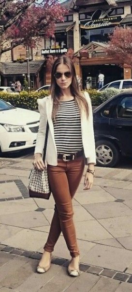 striped tee with white blazer and brown jeans