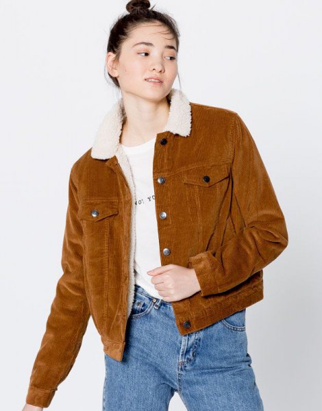 brown faux fur collar corduroy blazer with mom jeans