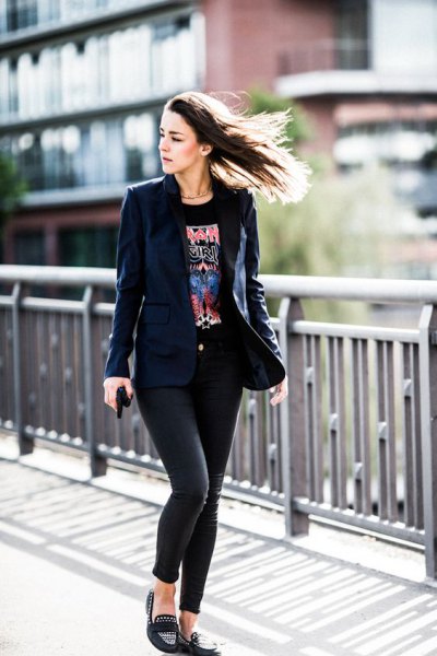 navy blazer with black print tee and loafers