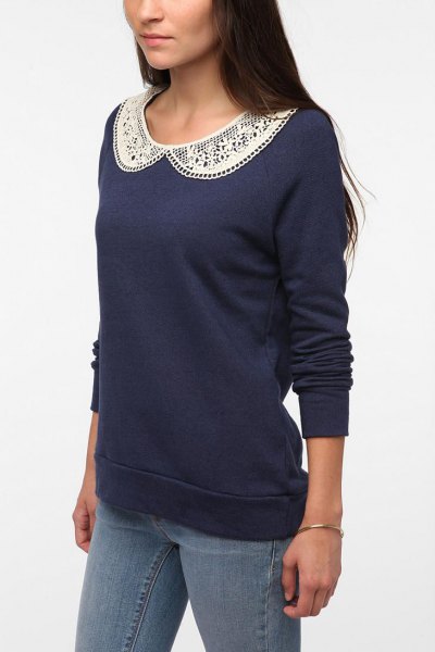 navy lace collar sweater with slim jeans