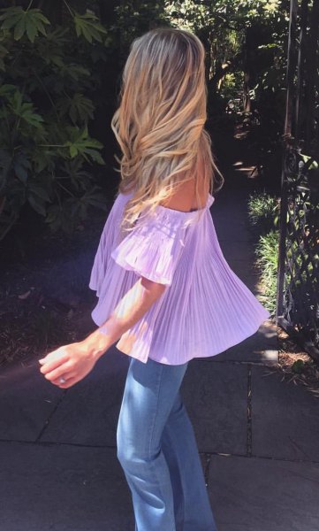 light purple from shoulder-length blouse with skinny jeans