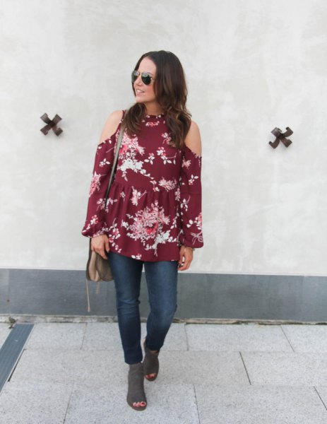green cold shoulder floral printed blouse with gray suede with open toe