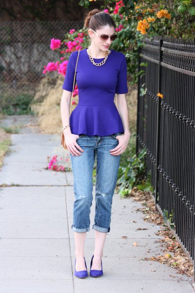 royal blue peplum blouse with cuffed skinny jeans