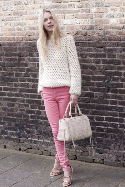 white cropped sweater with pink skinny jeans