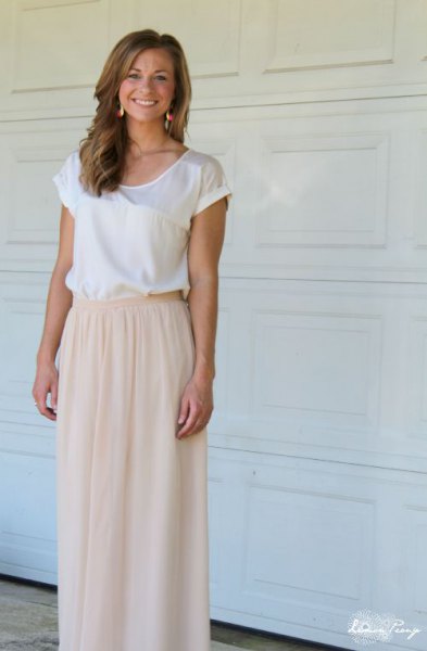 white top sleeve silk top with light pink elasticated waist long tulle skirt
