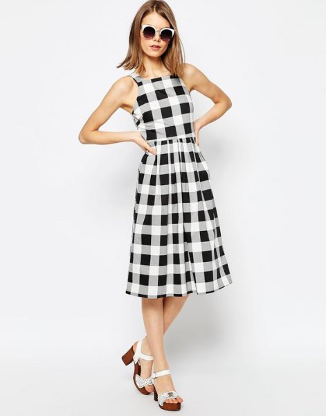 checkered sleeveless collared waist puffy dress