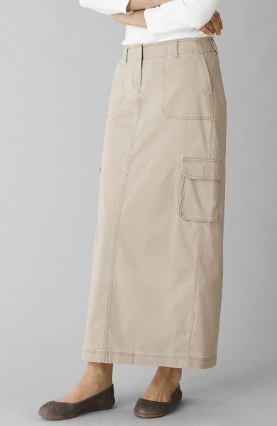 Ivory khaki straight cut skirt with white long sleeve top
