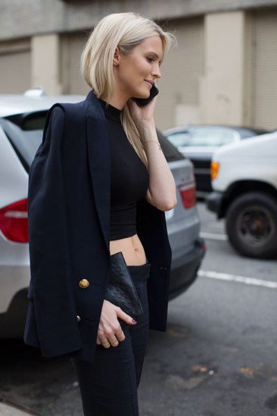 double breasted blazer with all black outfit