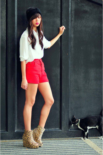 white chiffon button up half-heated shirt with red shorts