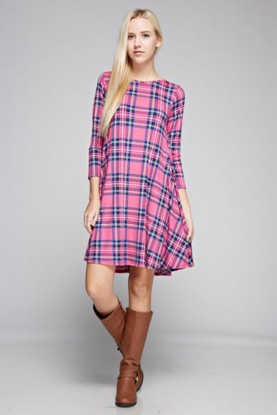 pink checkered tunic brown leather shoes
