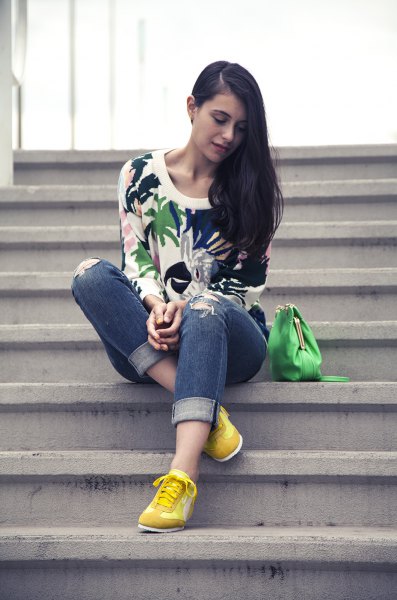 white flowers printed sweaters yellow sneakers
