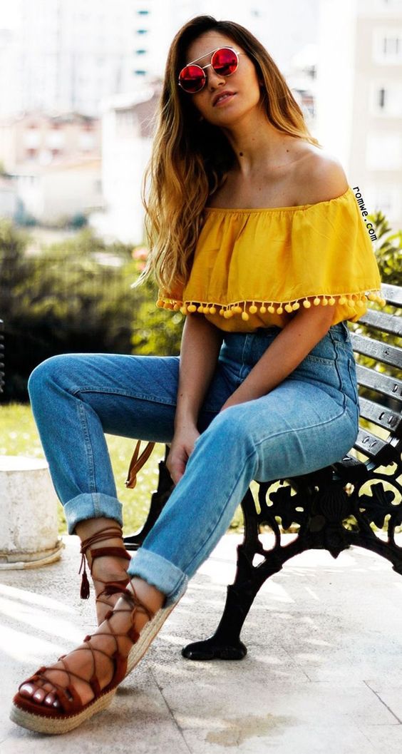 yellow of jeans with high waist