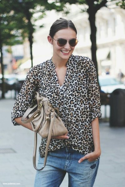 oversized leopard print blouse boyfriend jeans