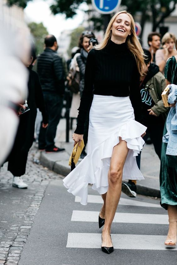 asymmetrical skirt street style black and white