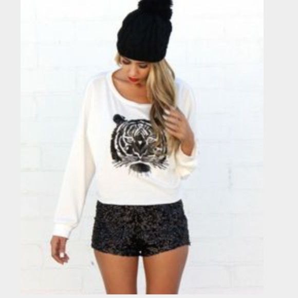 white printed casual fit sweater black shorts