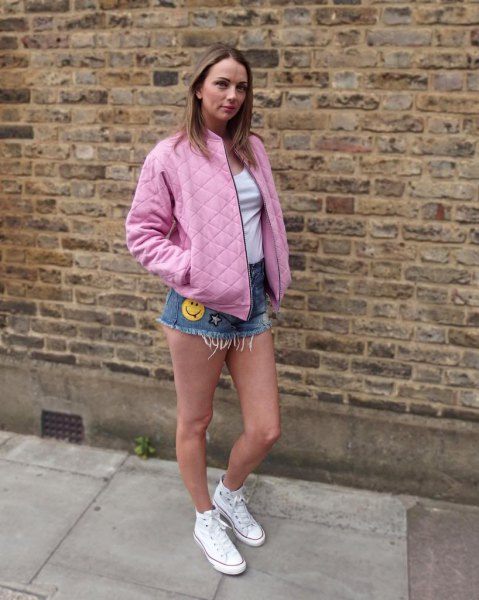 pink oversized quilted jacket denim shorts converse