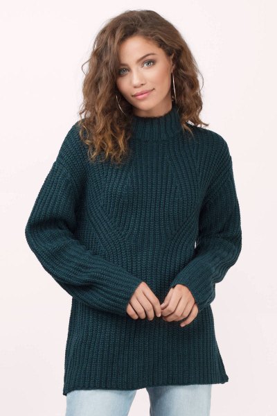 navy chunky knit sweater mom jeans