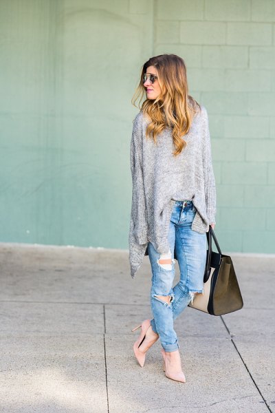gray oversized knitted sweater ripped boyfriend jeans