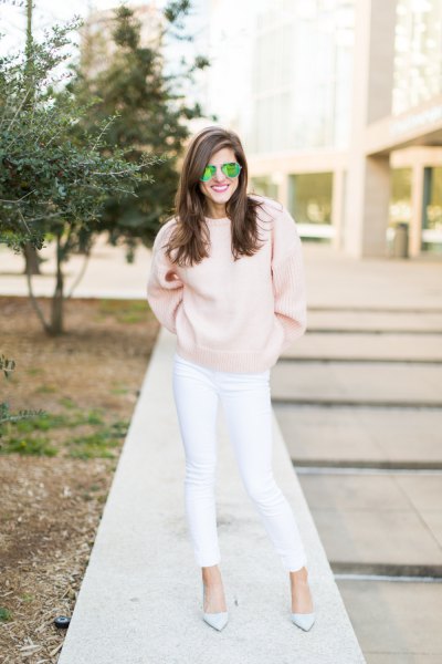 pink knitted sweater white jeans
