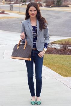 navy and white striped t-shirt skinny jeans