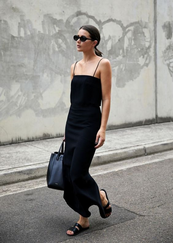 minimal black bodycon dress
