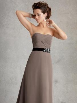 JOR_Draped chiffon body with satin waistband set with pearl necklace