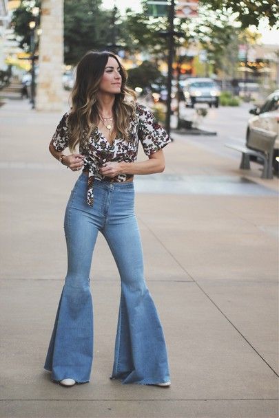 Pin by Grace on Cute Outfit Ideas | Bell bottom jeans outf