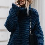 19 Cute and Cozy Oversized Sweater Outfits | SWEATSHIRT .