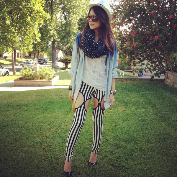 Black and White Leggings
  Outfit Ideas for Women