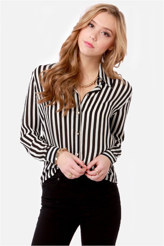 Little White Lines Black and White Striped Top in 2020 | Black .